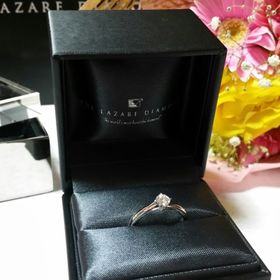 【ラザール ダイヤモンド(LAZARE DIAMOND)の口コミ】 色々なブランドを見て、どこで婚約指輪を購入しようか悩んでいましたが、…