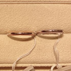 【ギンザタナカブライダル(GINZA TANAKA BRIDAL)の口コミ】 婚約指輪と重ね付けをしたく、ある程度細めの幅で地金はゴールドかプラチ…