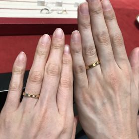 【ショパール(Chopard)の口コミ】 元々アクセサリーはゴールド系が多く、結婚指輪は合わせやすいようにゴー…