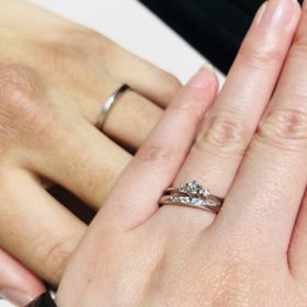 【TRECENTI(トレセンテ)の口コミ】 普段使いを重視してシンプルなものを希望しました。
男性の方はつや消しを…