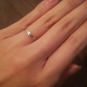 【グッチ(GUCCI)の口コミ】 一般的な何もデザインのない結婚指輪では少し寂しいなと思っていました。…