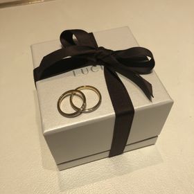 【LUCIE(ルシエ)の口コミ】 彼が好きだったツヤのないマットな加工と
わたしが好きだったミル打ちの加…