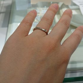 【TRECENTI(トレセンテ)の口コミ】 二人で同じデザインで気に入ったものがなかなか無かったのですが、試着し…