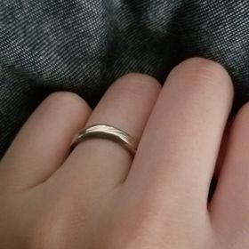 【杢目金屋(もくめがねや)の口コミ】 値段が高めでしかが、世界に夫婦だけの特別な結婚指輪が作りたくてフルオ…