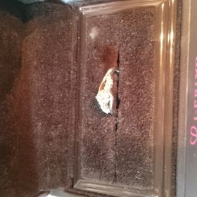 【アイプリモ(I-PRIMO)の口コミ】 大きなダイヤモンドが真ん中一粒についていて、
斜めじょうに小さなダイヤ…