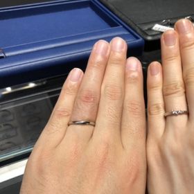 【銀座ダイヤモンドシライシの口コミ】 ダイヤモンド専門店だけあって、ダイヤモンドの輝きが美しかったです。
デ…