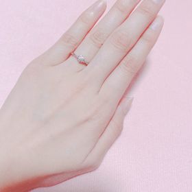 【アイプリモ(I-PRIMO)の口コミ】 数ある婚約指輪の中を見てデザイン的に一目惚れした。他にも色んなデザイ…