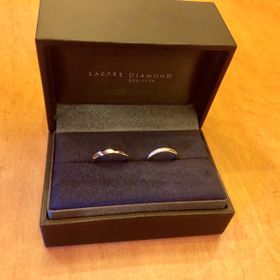 【ラザール ダイヤモンド(LAZARE DIAMOND)の口コミ】 ダイヤのカット技術が世界トップレベルという点。指輪をかざした時にすご…