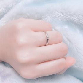 【insembre(インセンブレ)の口コミ】 他の店舗でみていましたが、なかなかいいものがなく、2人が求めているシン…