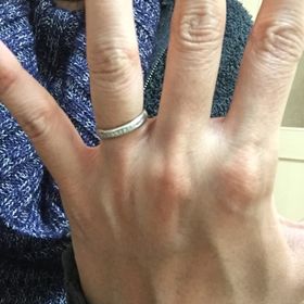 【Ponte Vecchio(ポンテヴェキオ)の口コミ】 シンプルだけどかわいらしく飽きのこないデザイン。毎日つけるので家事が…