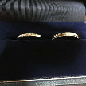 【銀座ダイヤモンドシライシの口コミ】 迷いに迷ったが、華やかな物よりずっと付けていられるシンプルな物にしよ…