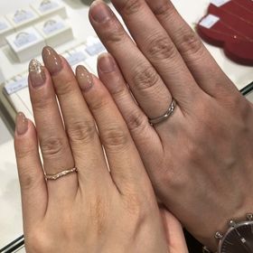 【TRECENTI(トレセンテ)の口コミ】 婚約指輪や結婚指輪は似たようなデザインのものが多いですが、なかなかピ…