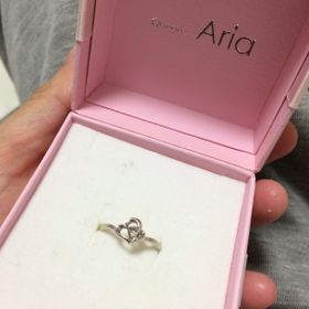 【Queen's Aria】の口コミ 予算もあったので、予算を基準に指輪の価格から、指輪のデザインで決まりま...