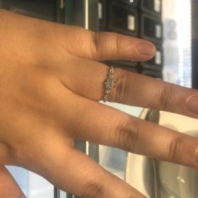 【GALA JEWELRY(ガラジュエリー)の口コミ】 見た目の豪華さ、個性的なデザインと比べて価格がそれほど高くないのでコ…