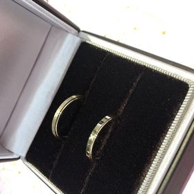 【アイプリモ(I-PRIMO)の口コミ】 色はゴールドと決めていてシンプルで普段からつけやすいデザインを探して…