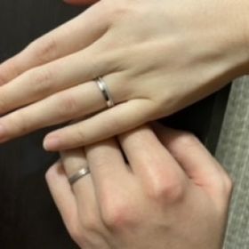 【銀座ダイヤモンドシライシの口コミ】 一ヶ月かけてほとんどの大手結婚指輪の店舗を見学しました(笑)
その中で一…