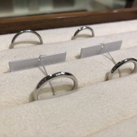 【TRECENTI(トレセンテ)の口コミ】 デザインがシンプルで普段からつけることができると思ったから。価格帯も…