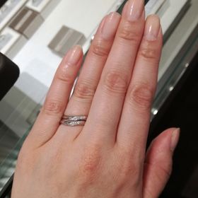 【アイプリモ(I-PRIMO)の口コミ】 ウェーブのかたちなのでとても手になじみます。つけ心地もぴったりとフィ…