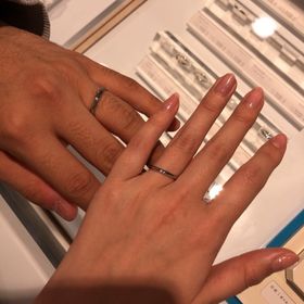 【CAFERING(カフェリング)の口コミ】 結婚指輪っぽいものを探していたので、1番スタンダードなシンプルのデザイ…