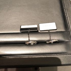 【ラザール ダイヤモンド(LAZARE DIAMOND)の口コミ】 シンプルでプラチナ素材の指輪を探してこちらの指輪にたどりつきました。…