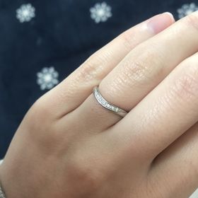 【ROYAL ASSCHER(ロイヤル・アッシャー)の口コミ】 婚約指輪より結婚指輪の方がこだわりがなく決まるまでに時間がかかりまし…