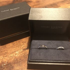 【ラザール ダイヤモンド(LAZARE DIAMOND)の口コミ】 はじめはダイヤモンドなしのシンプルなデザインを探していろんなお店に足…