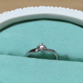 【Disney Cinderella(ディズニー シンデレラ)の口コミ】 結婚を決めた時から婚約指輪は絶対にディズニーのシンデレラにしようと思…