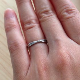 【ヴァンドーム青山(VENDOME AOYAMA)の口コミ】 毎日身に着けるものなので、厚みがなく、はめていて気持ち悪くないものに…