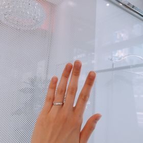 【EURO WEDDING BANDの口コミ】 指輪をはじめて着用した時のつけ心地に２人とも感動し、こちらのブランド…