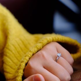 【アイプリモ(I-PRIMO)の口コミ】 ダイヤにこだわりました。
4Cにこだわり20年30年と経った後にネックレスな…