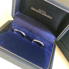 【銀座ダイヤモンドシライシの口コミ】 いくつか試着した中で、シンプルかつ細身のデザインが気に入り購入しまし…