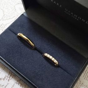 【ラザール ダイヤモンド(LAZARE DIAMOND)の口コミ】 シンプルながらダイヤの輝きが断然違いました。
最初ひと粒と決めたのです…