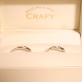 【CRAFY(クラフィ)の口コミ】 まずは手作りということです。
2人にとっても思い出になるし、同じく指輪…