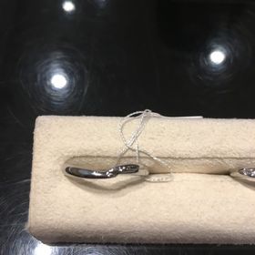 【ケイウノ ブライダル(K.UNO BRIDAL)の口コミ】 たくさんのデザインがありました！写真のリングはシンプルなリングですが…