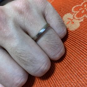 【Antille(アンティール)の口コミ】 最初からS字で決めていました。
素材を何にするか決め悩んでいたところを…