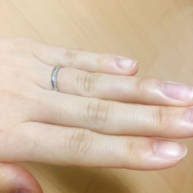 【アイプリモ(I-PRIMO)の口コミ】 縦半分にダイヤが入っている面と入ってない面に分かれており、上下で向き…