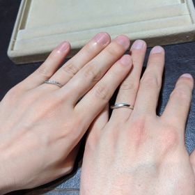 【TRECENTI(トレセンテ)の口コミ】 ウェーブが指にフィットして、指に馴染む感じがあった。
また、男性ものは…