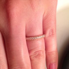 【ギンザタナカブライダル(GINZA TANAKA BRIDAL)の口コミ】 当初、プラチナを上下からゴールドで挟んだタイプを探していましたが、デ…