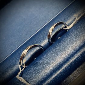 【銀座ダイヤモンドシライシの口コミ】 4ヶ月後入籍予定で結婚指輪を探し始め始めて店舗型に訪問。以前からデザイ…