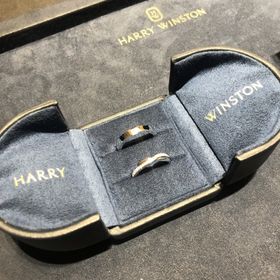 【ハリー・ウィンストン(Harry Winston)の口コミ】 デザインを見た時から、着けてみたい！と一目惚れでした。実際にはめてみ…
