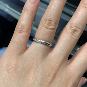 【ラザール ダイヤモンド(LAZARE DIAMOND)の口コミ】 デザイン、ダイヤ使い、なんといってもラザールの押しであるカットの技術…