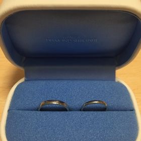 【銀座ダイヤモンドシライシの口コミ】 シンプルなデザインで、細いサイズでも長年つけていける耐久性のある、プ…