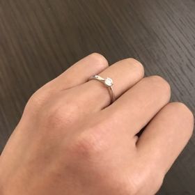 【ラザール ダイヤモンド(LAZARE DIAMOND)の口コミ】 婚約指輪はいらないと思っていましたが、いざつけてみると凄くしっくりき…