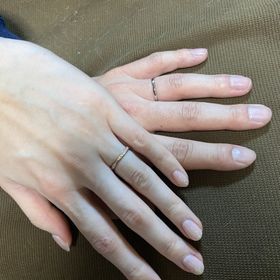 【Mariage ent(マリアージュエント)の口コミ】 ネットで見てて好きなデザインがあり、それを店舗に取り寄せしてくれて、…