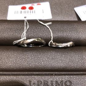 【アイプリモ(I-PRIMO)の口コミ】 星座をイメージしたデザインでところもすきです。
彼はマット加工されてい…