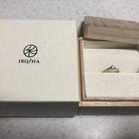 【彩乃瑞(IRONOHA)の口コミ】 この指輪をつけた瞬間に一目惚れして、ほぼ即決しました。自分が思い描い…