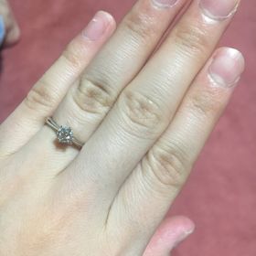 【銀座ダイヤモンドシライシの口コミ】 シンプルなタイプでダイヤが引き立つ指輪が良かったので、ダイヤモンドシ…