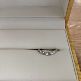 【ケイウノ ブライダル(K.UNO BRIDAL)の口コミ】 まず一点ものにこだわりましたが
オーダーするのもちょっと手が出せず
ま…