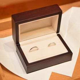 【JEWELRY  KAMATA(ジュエリーかまた)の口コミ】 価格が安い割にはしっかりした作り、デザイン、接客で安心できました。
指…