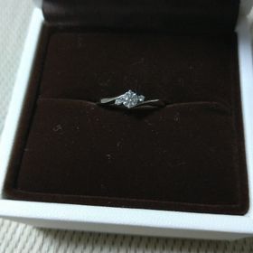 【アイプリモ(I-PRIMO)の口コミ】 軽くひねりが効いたデザインが気に入りました！あと、台座があまり飛び出…